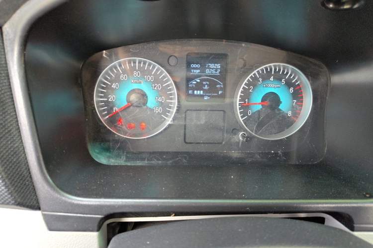 Used Jinbei New Hiace S 2023 1.5L Wealth Edition Passenger Van 5/6/7-Seater Central Air Conditioning Version SWC15M Instrument Cluster