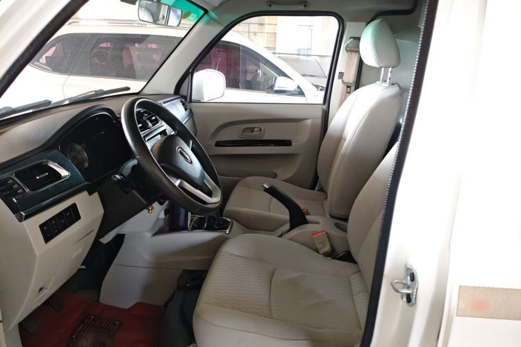 Used Jinbei New Hiace S 2023 1.5L Wealth Edition Van 2/5-Seater Non-Air-Conditioned Version SWC15M Left Front Seat