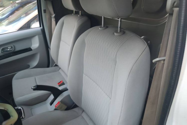 Used Jinbei New Hiace S 2023 1.6L Luxury Cargo Version 2/5-Seater SWD16M Left Rear Seat