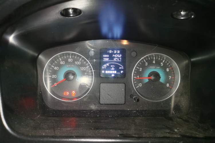 Used Jinbei New Hiace S 2023 1.5L Wealth Edition Van 2/5-Seater Air-Conditioned Model SWC15M Odometer Close Up