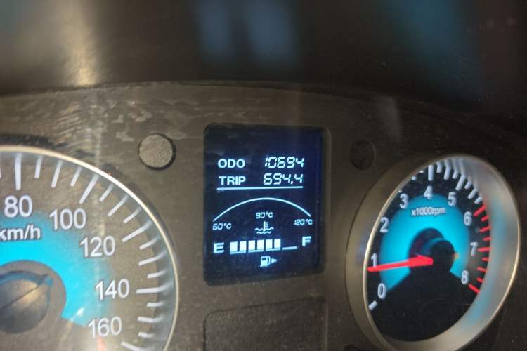Used Jinbei New Hiace S 2023 1.5L Wealth Edition Passenger Van 5/6/7-Seater Central Air Conditioning Version SWC15M Odometer Close Up