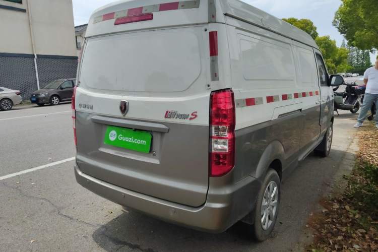 Used Jinbei New Hiace S 2023 1.6L Wealth Edition Van 2/5-Seater Air-Conditioned Model SWD16M Rear Right 45 Deg