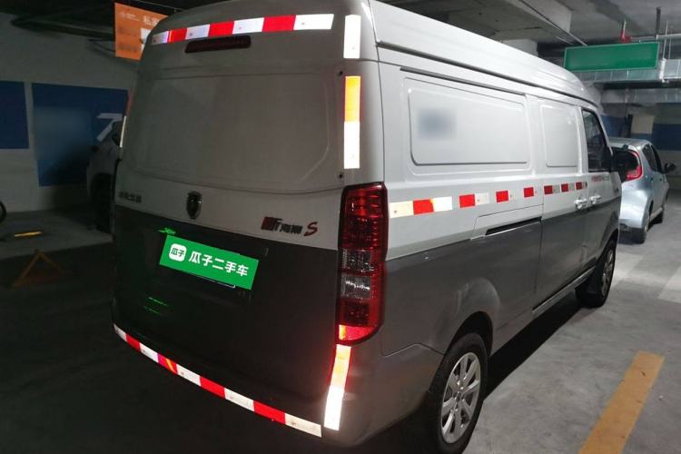 Used Jinbei New Hiace S 2023 1.5L Wealth Edition Van 2/5-Seater Air-Conditioned Model SWC15M Rear Right 45 Deg