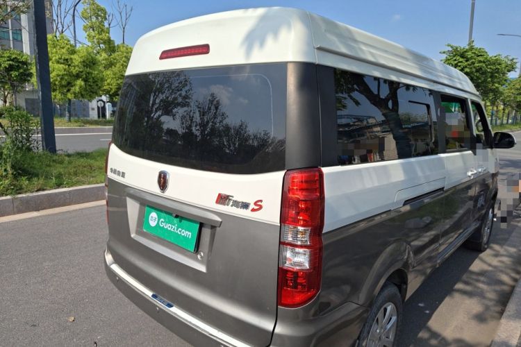 Used Jinbei New Hiace S 2023 1.5L Wealth Edition Passenger Van 5/6/7-Seater Central Air Conditioning Version SWC15M Rear Right 45 Deg