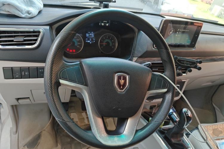 Used Jinbei New Hiace S 2023 1.5L Wealth Edition Van 2/5-Seater Air-Conditioned Model SWC15M Steering Wheel