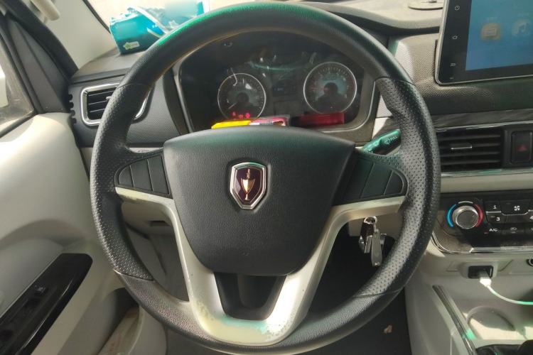 Used Jinbei New Hiace S 2023 1.6L Wealth Edition Van 2/5-Seater Air-Conditioned Model SWD16M Steering Wheel