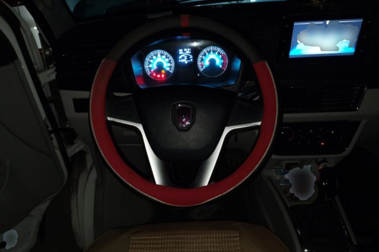 Used Jinbei New Hiace S 2023 1.5L Wealth Edition Passenger Van 5/6/7-Seater Non-Air-Conditioned Version SWC15M Steering Wheel