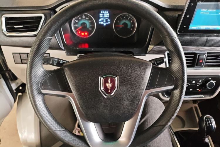 Used Jinbei New Hiace S 2023 1.5L Wealth Edition Van 2/5-Seater Non-Air-Conditioned Version SWC15M Steering Wheel