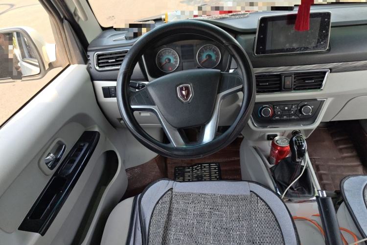 Used Jinbei New Hiace S 2023 1.5L Wealth Edition Passenger Van 5/6/7-Seater Central Air Conditioning Version SWC15M Steering Wheel