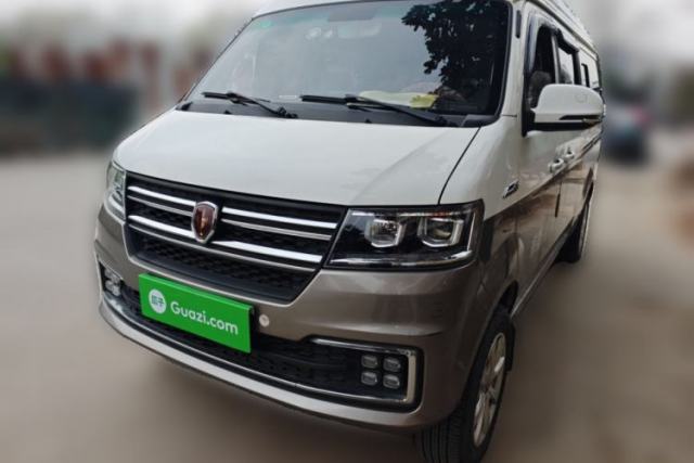 Used Jinbei New Hiace S 2023 1.5L Wealth Edition Passenger Van 5/6/7-Seater Central Air Conditioning Version SWC15M