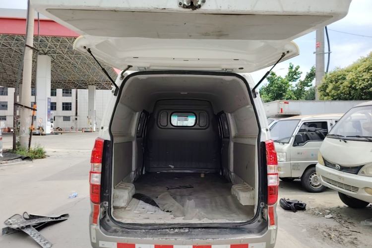 Used Jinbei New Hiace S 2023 1.5L Wealth Edition Van 2/5-Seater Non-Air-Conditioned Version SWC15M Trunk