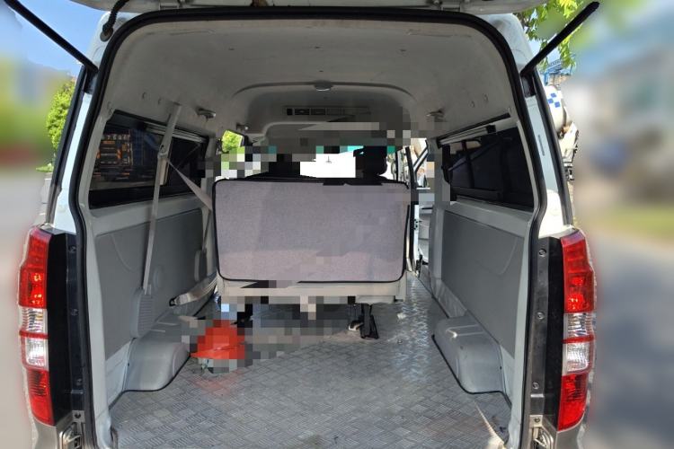 Used Jinbei New Hiace S 2023 1.5L Wealth Edition Passenger Van 5/6/7-Seater Central Air Conditioning Version SWC15M Trunk