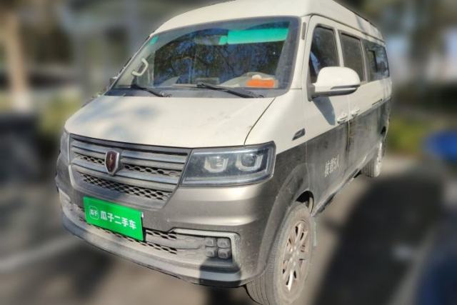 Used Jinbei New Hiace S 2023 1.5L Wealth Edition Passenger Van 5/6/7-Seater Central Air Conditioning Version SWC15M