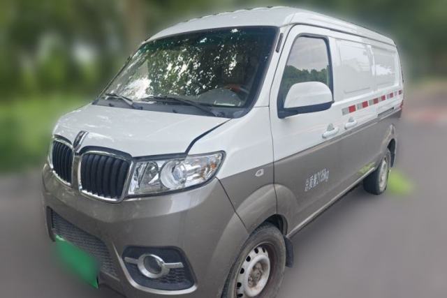 Used Jinbei New Hiace S 2023 1.5L Wealth Edition Van 2/5-Seater Air-Conditioned Model SWC15M