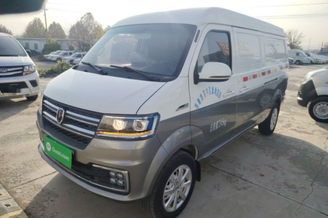 Used Jinbei New Hiace S 2023 1.5L Wealth Edition Van 2/5-Seater Non-Air-Conditioned Version SWC15M