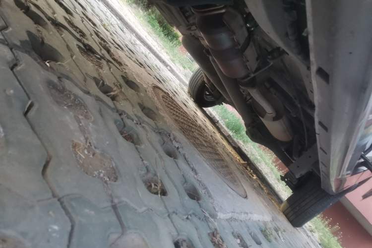Used Jinbei New Hiace S  Chassis Front Left