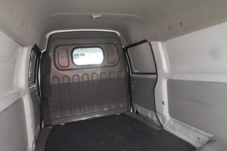Used Jinbei New Hiace S  Left Rear Seat