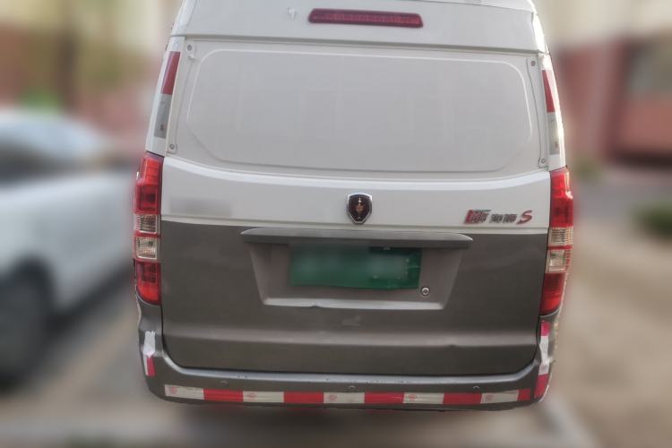 Used Jinbei New Hiace S  Rear