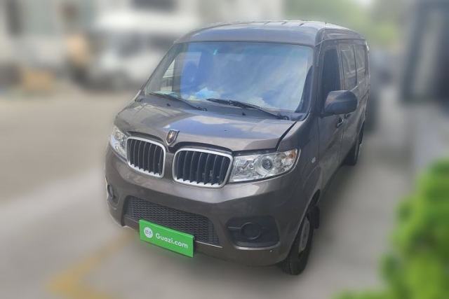 Used Jinbei New Hiace X30L 2023 1.5L Super Enjoyment Van 2/5 Seats Non-Air-Conditioned Version SWC15M