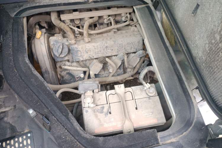 Used Jinbei New Hiace X30L 2021 1.5L Wealth Van Non-Air-Conditioned Version China VI Standard SWC15M Engine Bay