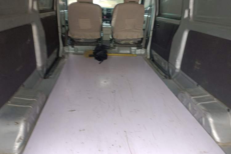 Used Jinbei New Hiace X30L 2021 1.5L Wealth Van Non-Air-Conditioned Version China VI Standard SWC15M Trunk
