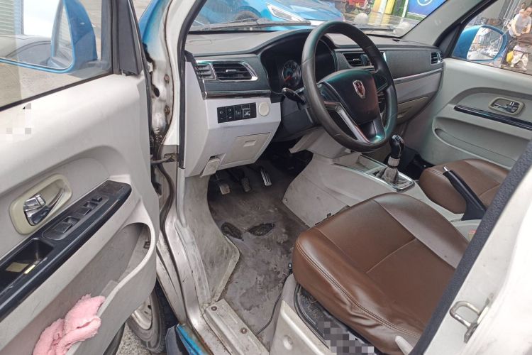 Used Jinbei New Hiace X30L 2016 1.5L Wealth Edition Van DLCG14 Driver Seat