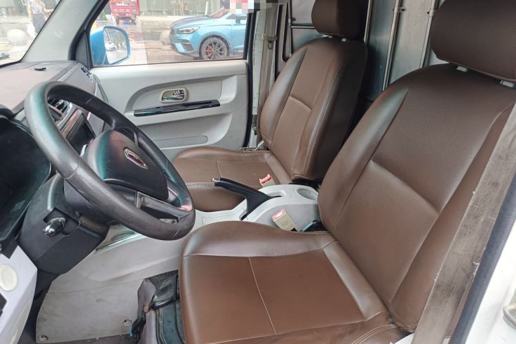 Used Jinbei New Hiace X30L 2016 1.5L Wealth Edition Van DLCG14 Left Front Seat