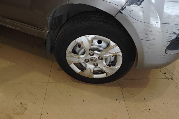 Used Jinbei New Hiace X30L 2016 1.5L Wealth Edition DLCG14 Right Front Wheel Hub
