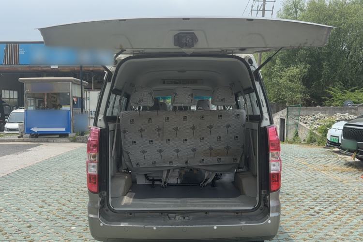 Used Jinbei New Hiace X30L 2016 1.5L Wealth Edition DLCG14 Trunk