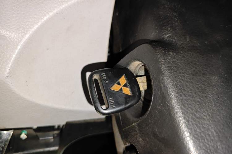 Used Jinbei New Hiace X30L 2016 1.5L Wealth Edition DLCG14 Vehicle Key