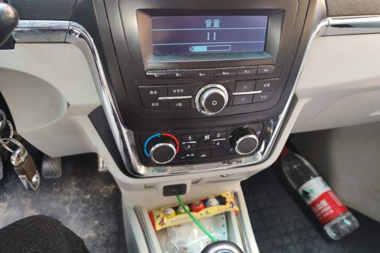 Used Jinbei New Hiace X30L 2016 1.5L Wealth Edition Natural Gas DLCG14 Audio And AC Panel