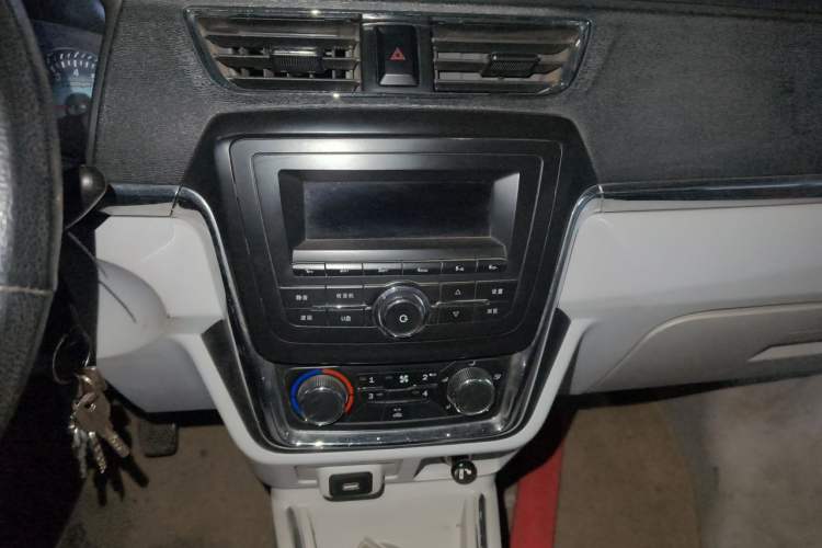 Used Jinbei New Hiace X30L 2016 1.5L Wealth Edition DLCG14 Audio And AC Panel