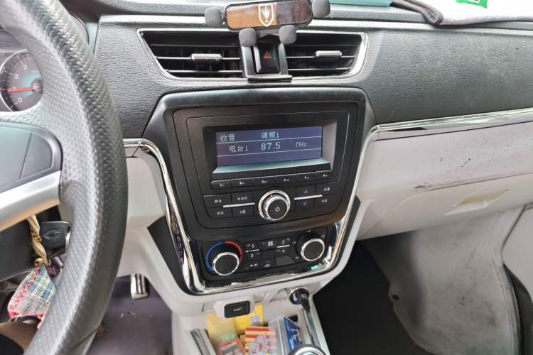 Used Jinbei New Hiace X30L 2016 1.5L Wealth Edition DLCG14 Audio And AC Panel