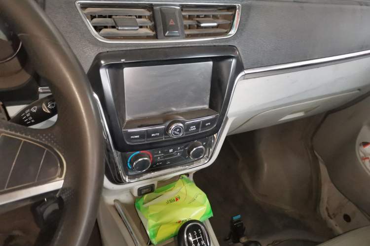 Used Jinbei New Hiace X30L 2016 1.5L Business Edition DLCG14 Audio And AC Panel