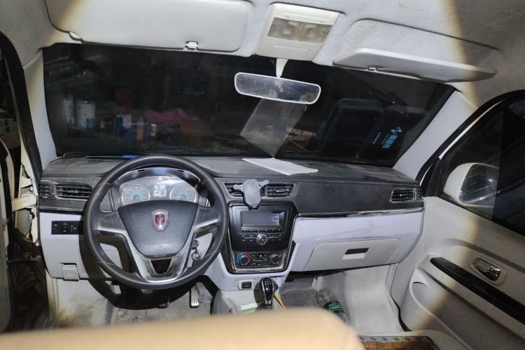 Used Jinbei New Hiace X30L 2016 1.5L Wealth Edition DLCG14 Center Console