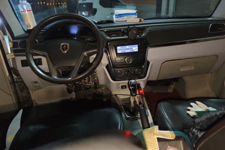 Used Jinbei New Hiace X30L 2016 1.5L Wealth Edition DLCG14 Center Console