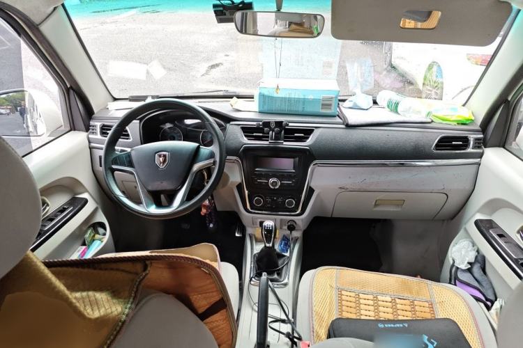 Used Jinbei New Hiace X30L 2016 1.5L Wealth Edition DLCG14 Center Console
