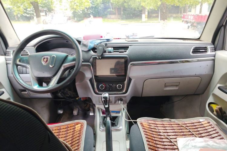 Used Jinbei New Hiace X30L 2016 1.5L Wealth Edition Van DLCG14 Center Console