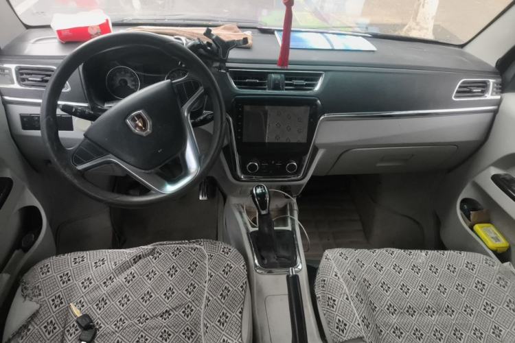 Used Jinbei New Hiace X30L 2016 1.5L Wealth Edition DLCG14 Center Console