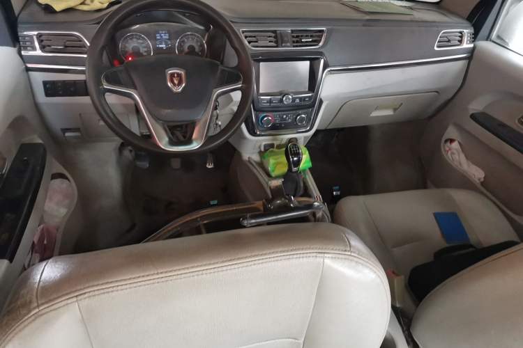 Used Jinbei New Hiace X30L 2016 1.5L Business Edition DLCG14 Center Console