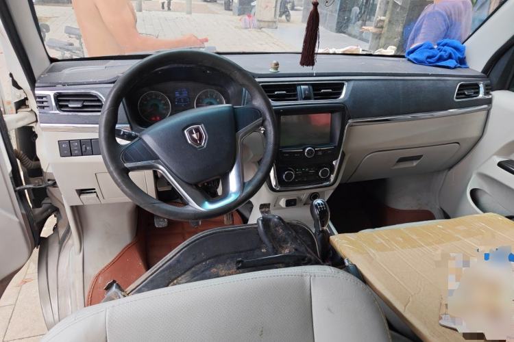 Used Jinbei New Hiace X30L 2016 1.3L Wealth Edition DLCG12 Center Console