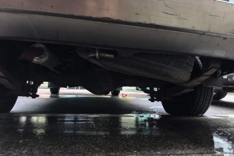 Used Jinbei New Hiace X30L 2016 1.5L Wealth Edition DLCG14 Chassis Rear