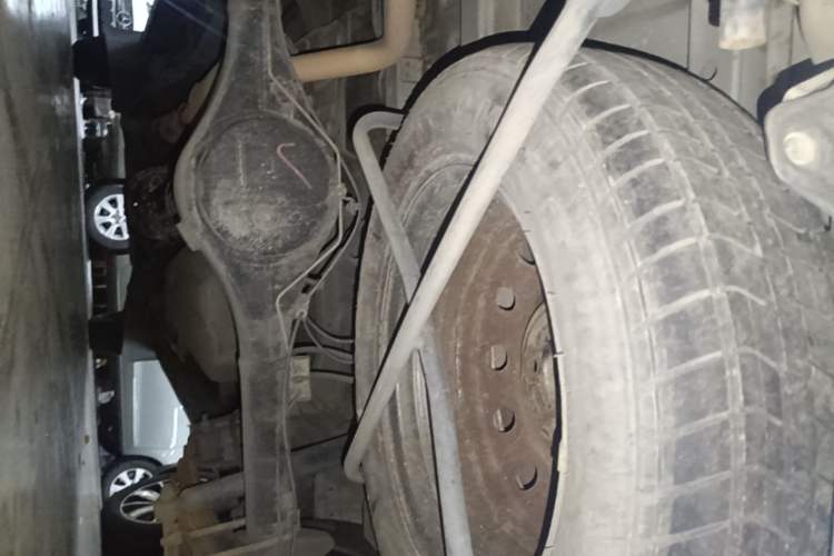 Used Jinbei New Hiace X30L 2016 1.5L Wealth Edition DLCG14 Chassis Rear