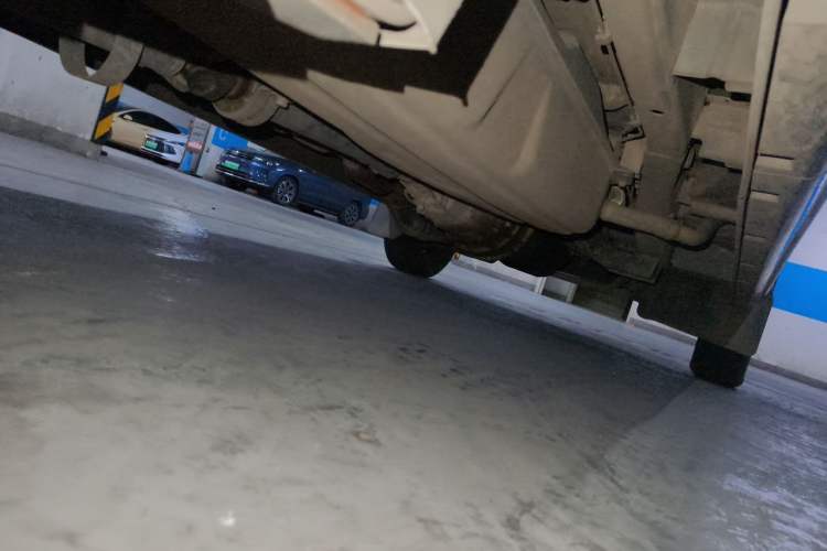 Used Jinbei New Hiace X30L 2016 1.5L Wealth Edition DLCG14 Chassis Rear Right