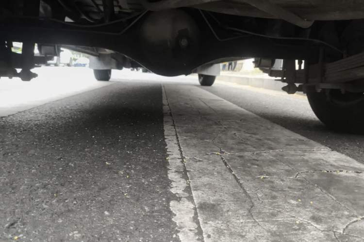 Used Jinbei New Hiace X30L 2016 1.5L Wealth Edition DLCG14 Chassis Rear