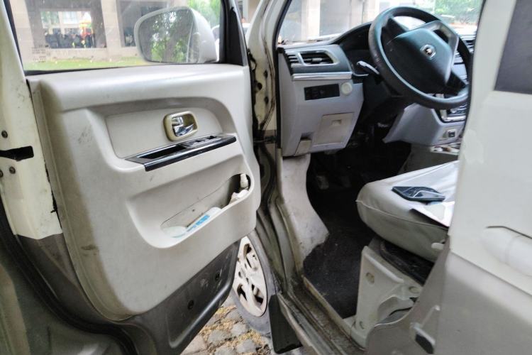 Used Jinbei New Hiace X30L 2016 1.3L Wealth Edition DLCG12 Driver Seat