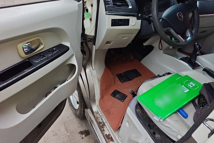 Used Jinbei New Hiace X30L 2016 1.3L Wealth Edition DLCG12 Driver Seat