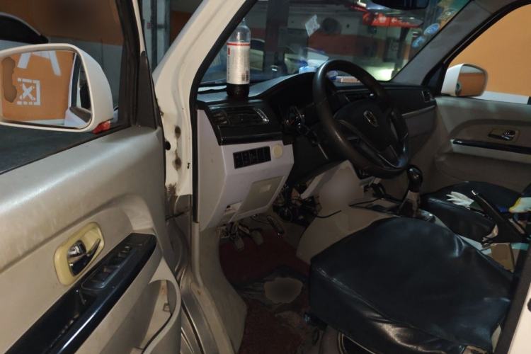 Used Jinbei New Hiace X30L 2016 1.5L Wealth Edition DLCG14 Driver Seat