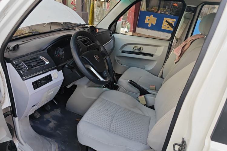 Used Jinbei New Hiace X30L 2016 1.5L Wealth Edition DLCG14 Driver Seat