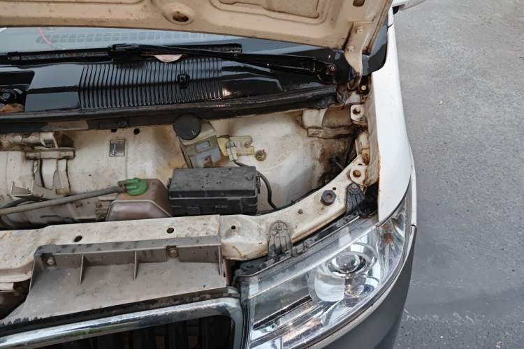Used Jinbei New Hiace X30L 2016 1.5L Wealth Edition DLCG14 Engine Bay Left